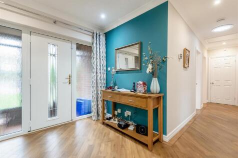 8678774-interior17.jpg