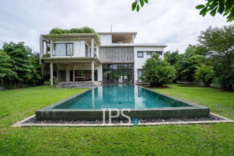 4 Bedroom Villa For Sale - Sambour, Siem Reap