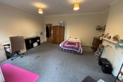 Wilmslow Road, Withington photo 3