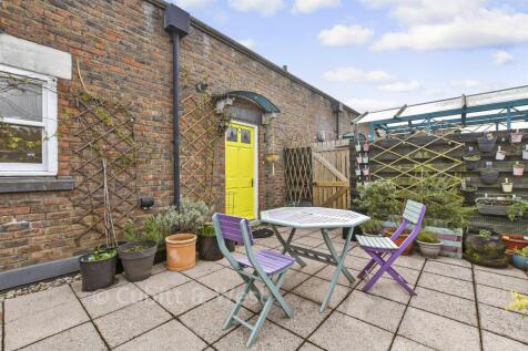 Patio / Decking