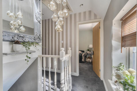 1353157-21-68c460...