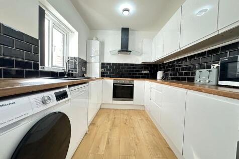 Holt Road, Liverpool photo 3