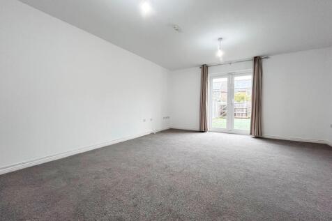 Joyford Passage, Cheltenham, GL52 photo 3