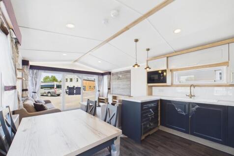 Open plan kitchen/ diner / reception room