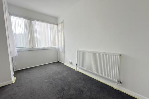 Brocket Court, Vincent Road, Luton, LU4 9BD photo 5