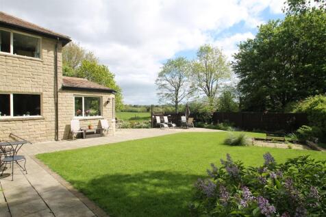 end of house plus garden.JPG