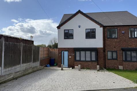 3 bed semi-detached house for rent in Summit Place, Gornal Wood