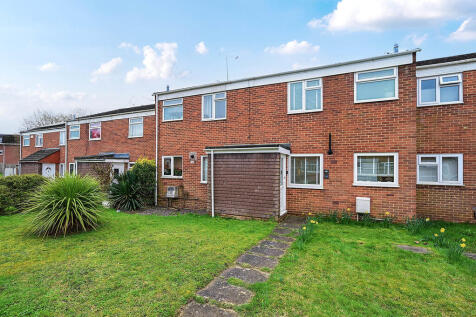 257 Pinewood Park...