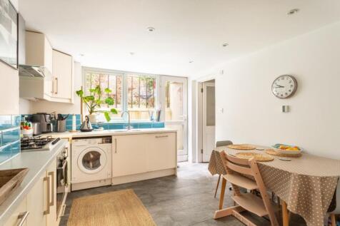 kitchen (2).jpg