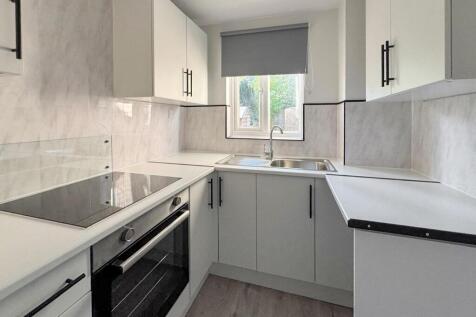 Kent Road, Whitehill, GU35 photo 5