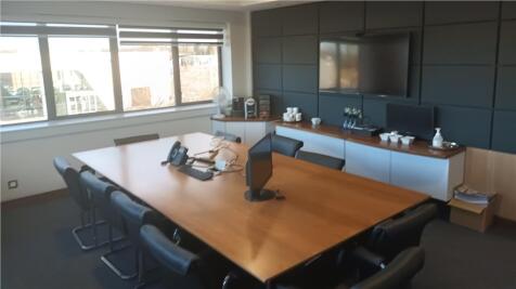 Office to rent Image 4