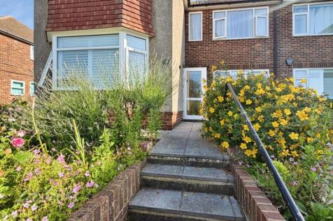 Lawn close main use