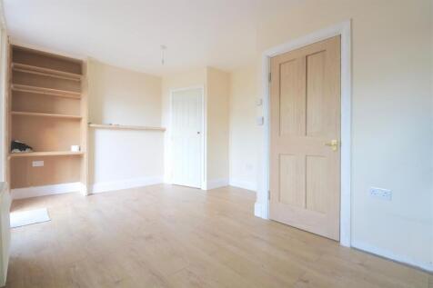Milroy Avenue, Northfleet, Gravesend photo 4