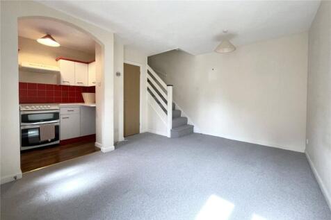 Oak Ridge, West End, Woking, Surrey, GU24 photo 4