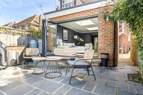 Douglas Avenue, 6-021.JPG