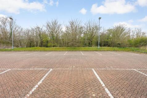 Oystergate Apartments, Wraik Hill