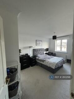 Large Double Bedroom