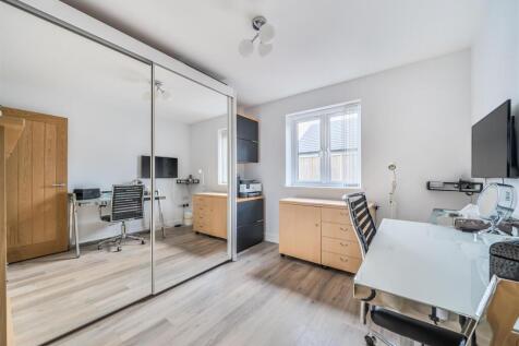 8- 1384609-6-69247f77704fd.jpg