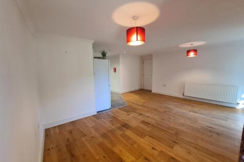 Riverside Court, Biggleswade photo 3