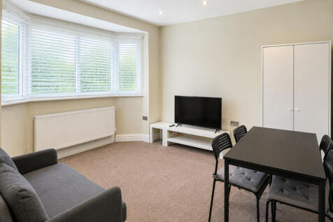 Tennyson Avenue, New Malden, KT3 photo 4