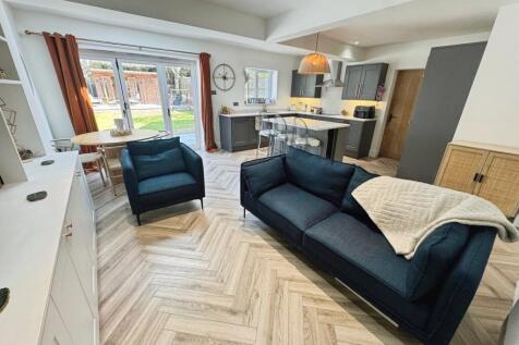 Kitchen/Dining/Family Room