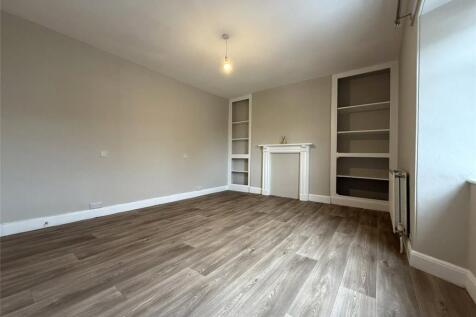 East Street, Crediton, Devon, EX17 photo 3