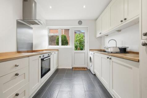 Fitted Kitchen