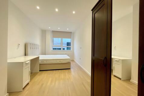Granton House, Silbury Boulevard photo 5