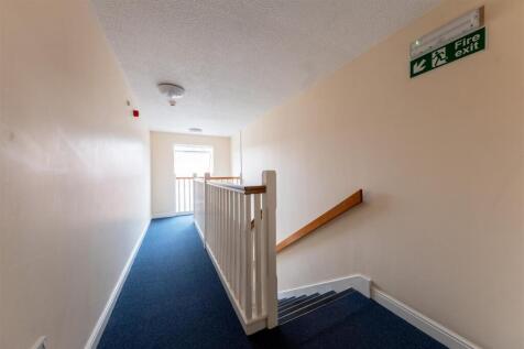 49 Arley Court-017.jpg