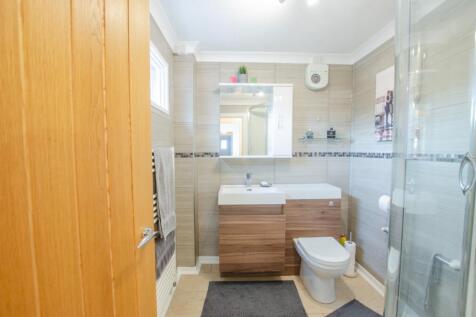 18 Lanhydrock View TPS Bodmin 01208 74182-06