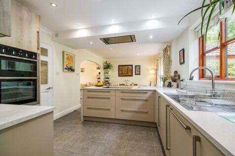 SV16 Samuel Vince...