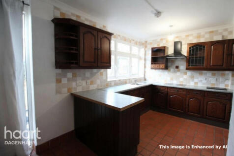 Cambeys Road, DAGENHAM photo 4