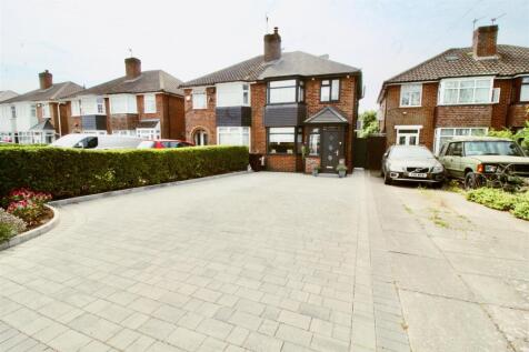 Front Garden/Driveway