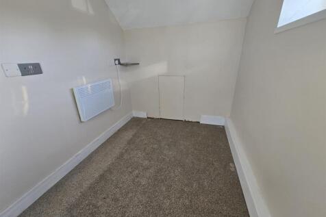 The Village, Chaddesley Corbett, Kidderminster photo 3