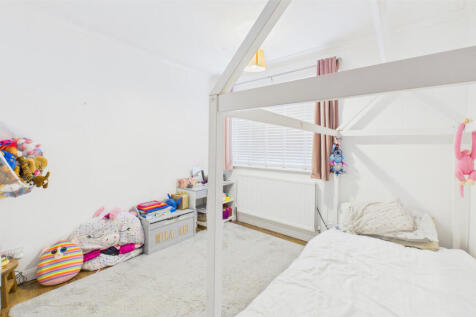 CAM04968G0-PR0044-STILL012