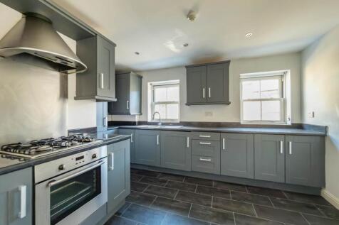 Rhodes Court, Leeds photo 4