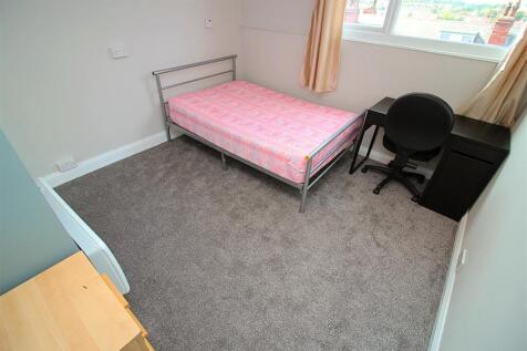 Hyde Park Road, Hyde Park, Leeds photo 3