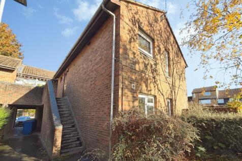 Hillberry, Bracknell, Berkshire. 1 bedroom maisonette for sale