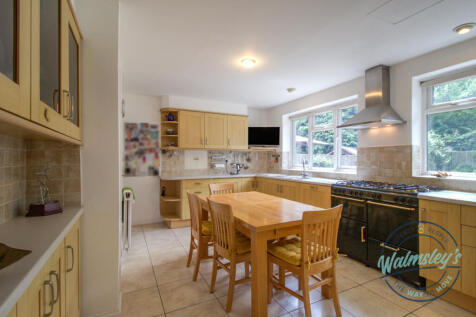 Kitchen breakfast room