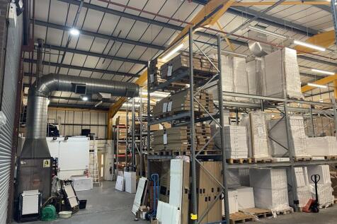 Light Industrial to rent Image 9
