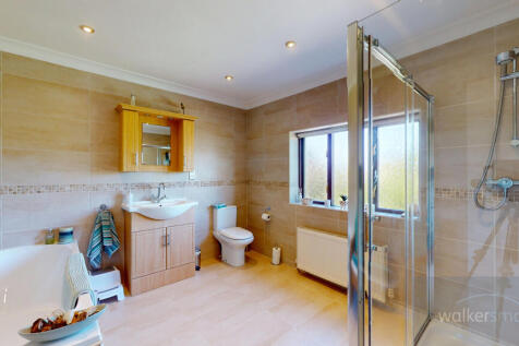 15-Breary-Lane-East-05212025_201653