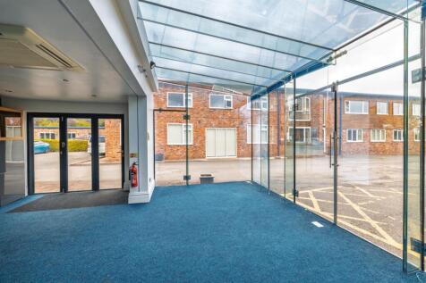 Oaktree Business Centre-94.jpg