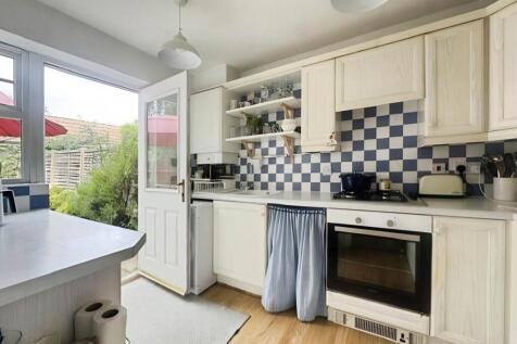 Grant Drive, Maidstone, Kent, ME15 photo 4
