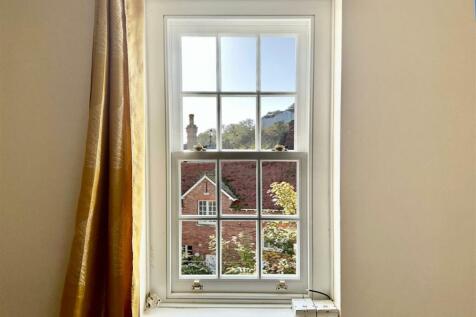 6a Prings Court 4.JPG