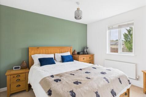 CAM03729G0-PR0097-STILL022