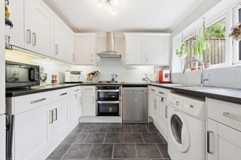Fitted Kitchen