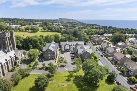 27 St Ninians Court