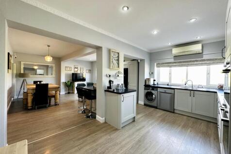 Living Kitchen Diner