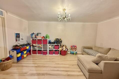 Large Play Room