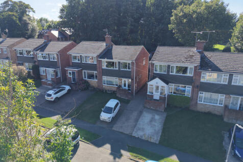 High Wycombe, HP15 - property photo